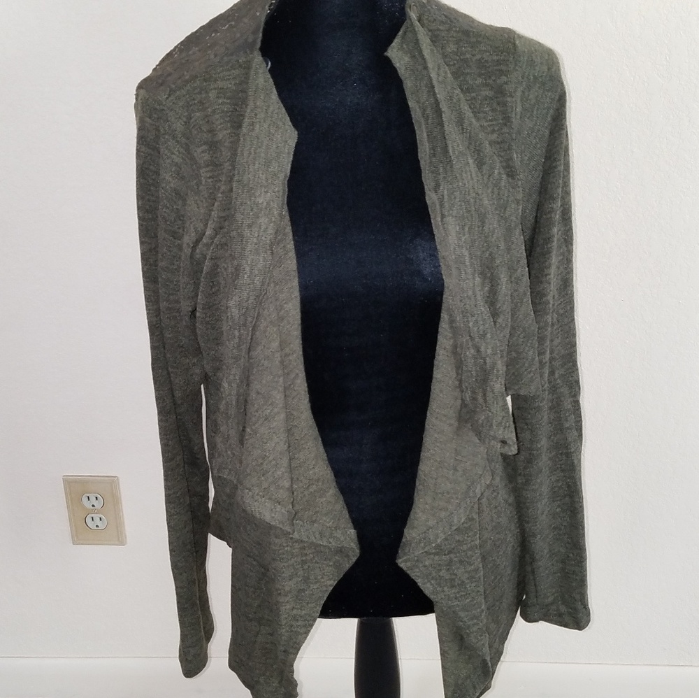 Sweater - Picture 2 of 3